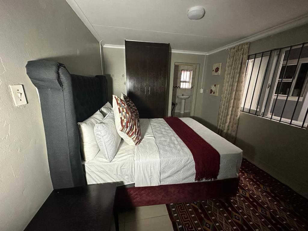 The Hide In Roodepoort Hotell Eksteriør bilde