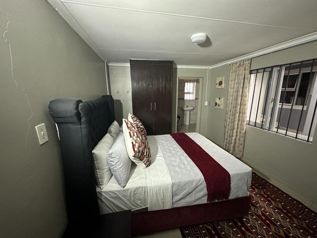 The Hide In Roodepoort Hotell Eksteriør bilde